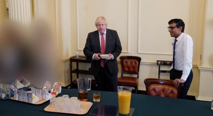 A picture of Boris Johnson and Rishi Sunak at Johnson's lockdown birthday party